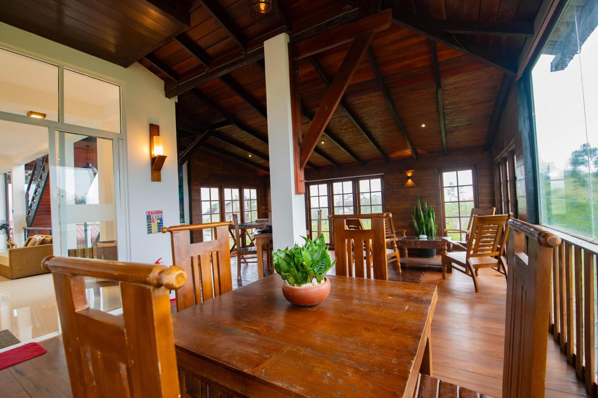 Thimaya Holiday Resort 하톤 외부 사진